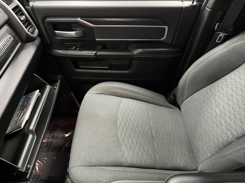 Used 2026 RAM 2500 Big Horn AWD/4WD image 40