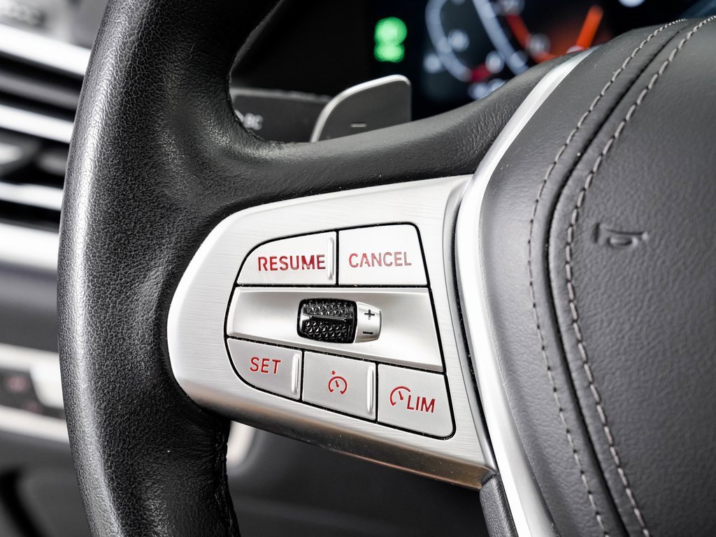 Used 2022 BMW X7 xDrive40i w/ Premium Package image 12