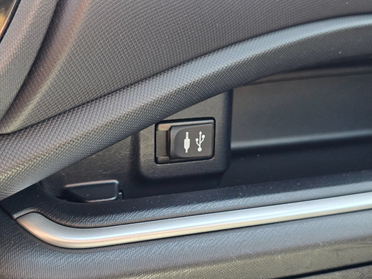 Used 2015 Toyota Prius C Three FWD image 37