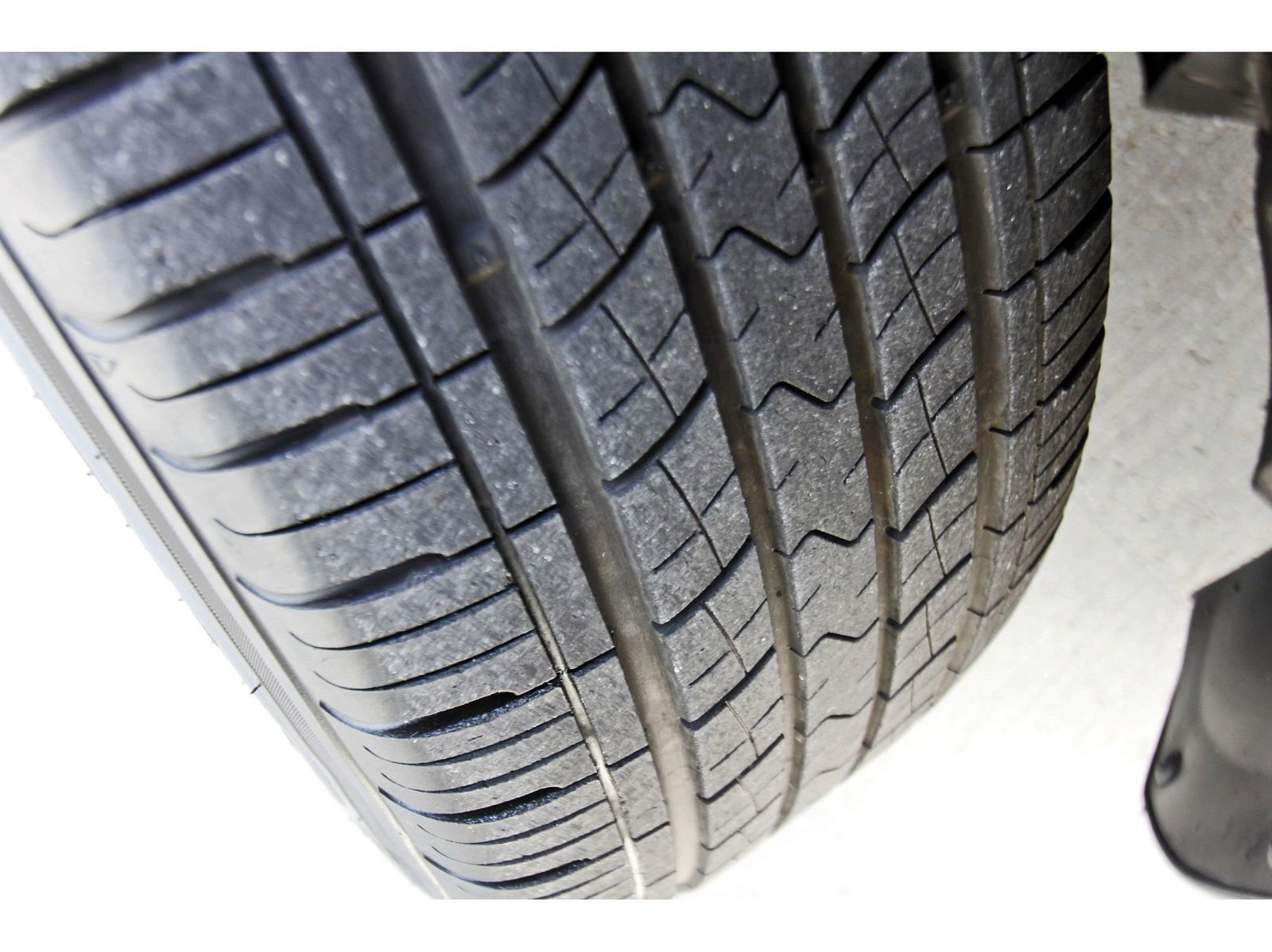 Used 2021 Kia Sorento LX image 32