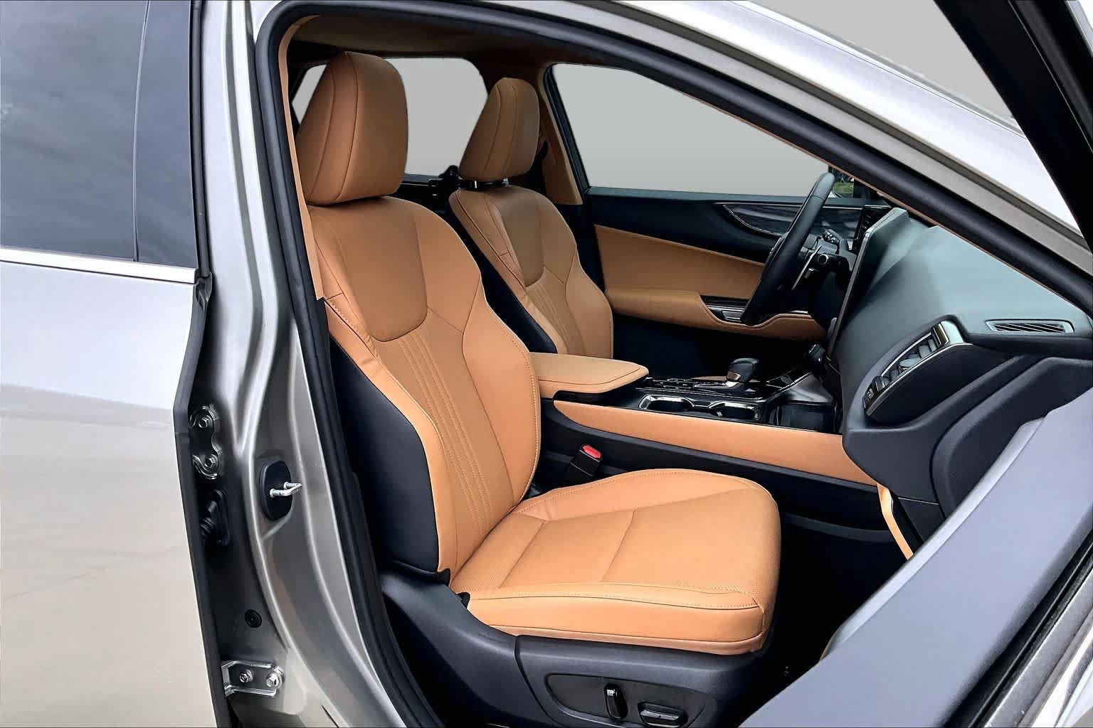 Used 2024 Lexus NX 350h AWD image 9