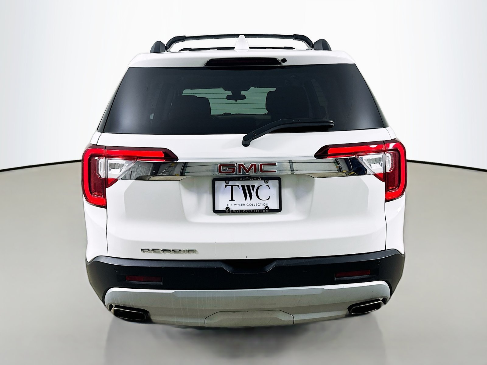 Used 2021 GMC Acadia SLE w/ Driver Convenience Package FWD image 6