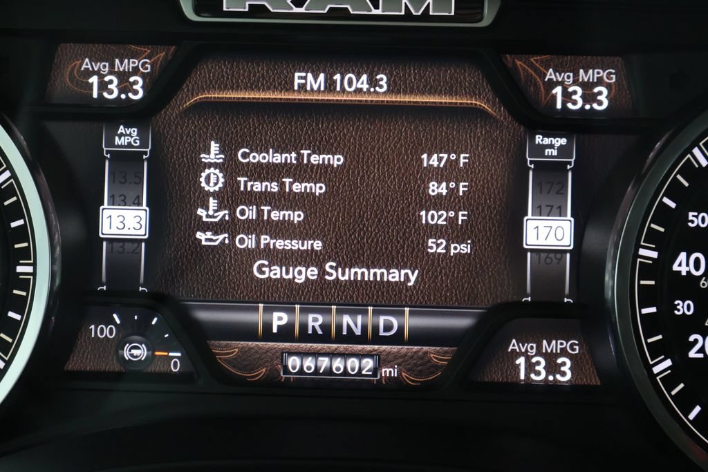 Used 2022 RAM 1500 Laramie AWD/4WD image 3