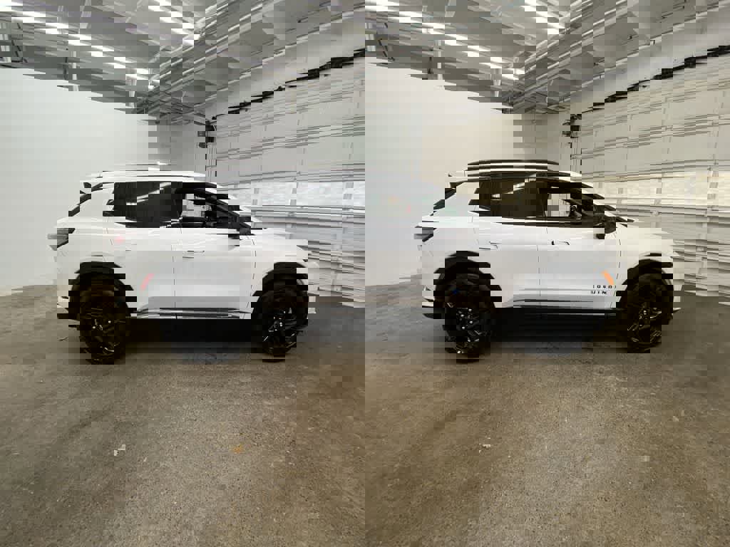 Used 2024 Chevrolet Equinox EV RS image 7