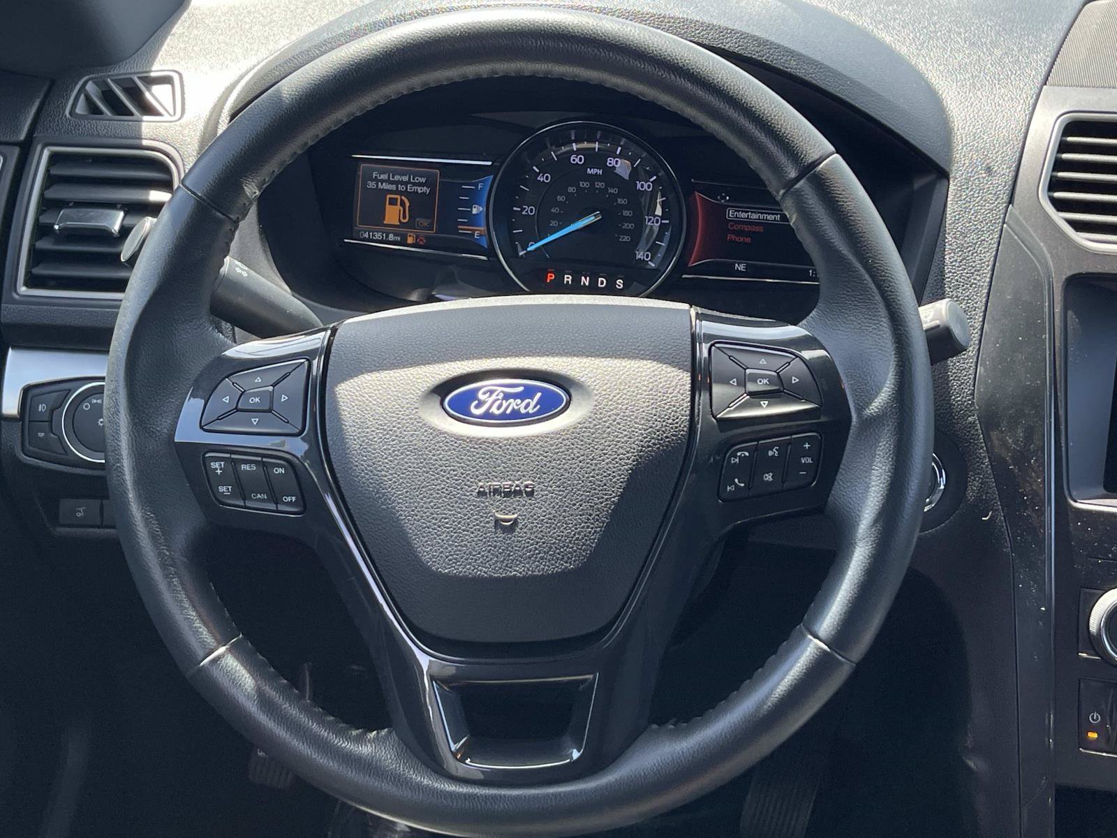 Used 2019 Ford Explorer XLT w/ Equipment Group 201A FWD image 9