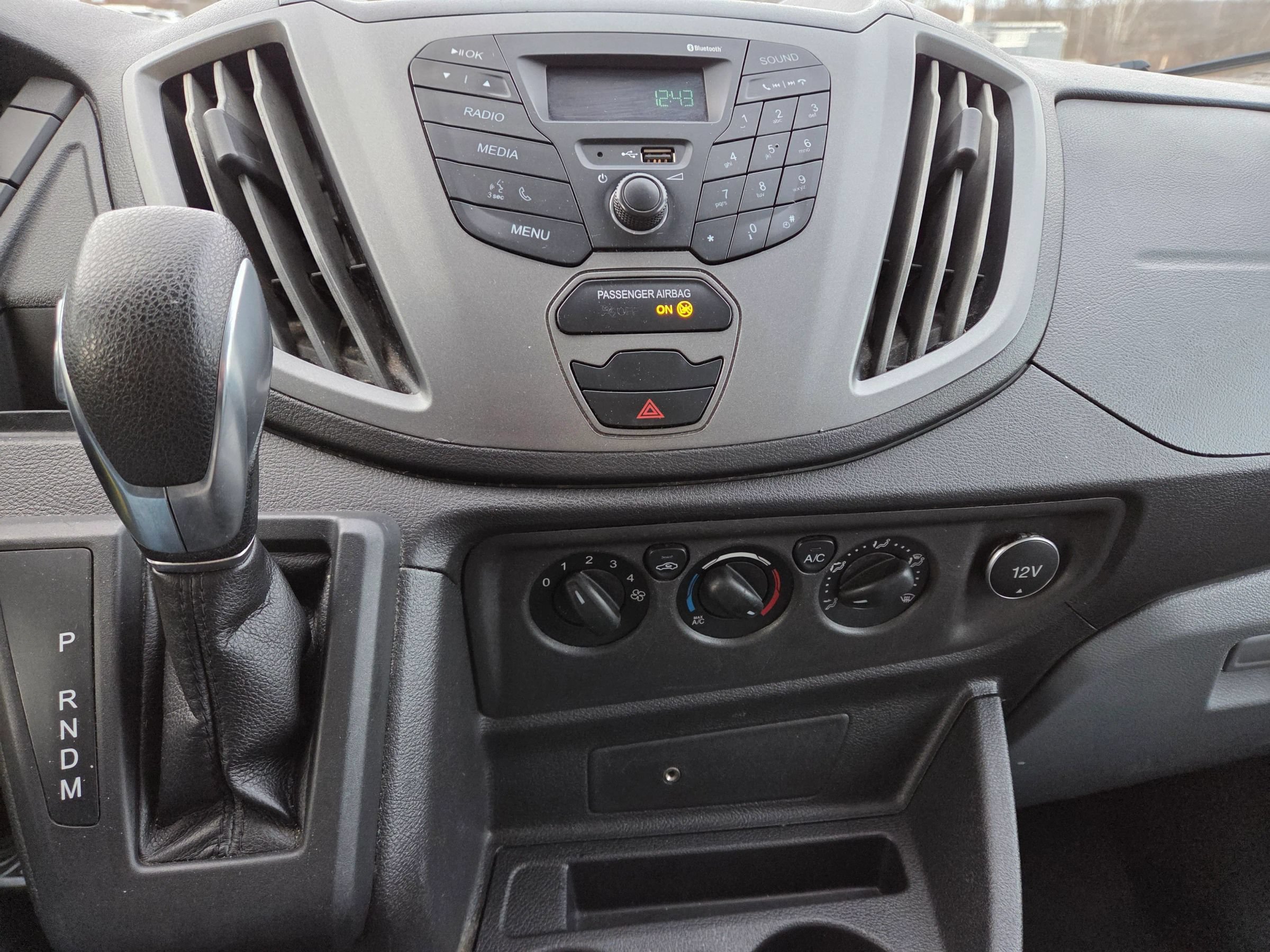 Used 2019 Ford Transit 250 148 Low Roof RWD image 28