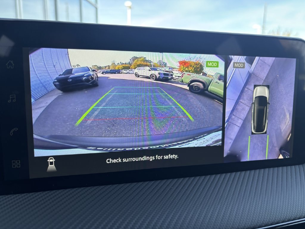 New 2027 Nissan Kicks SR AWD/4WD image 30