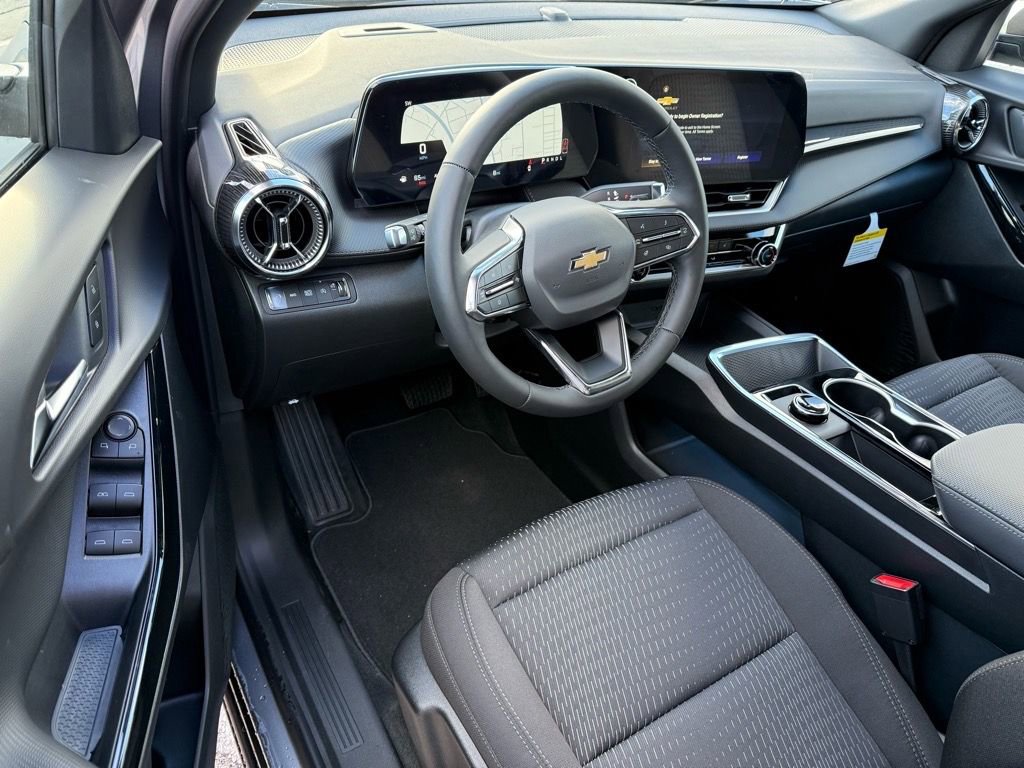 New 2026 Chevrolet Equinox LT image 8