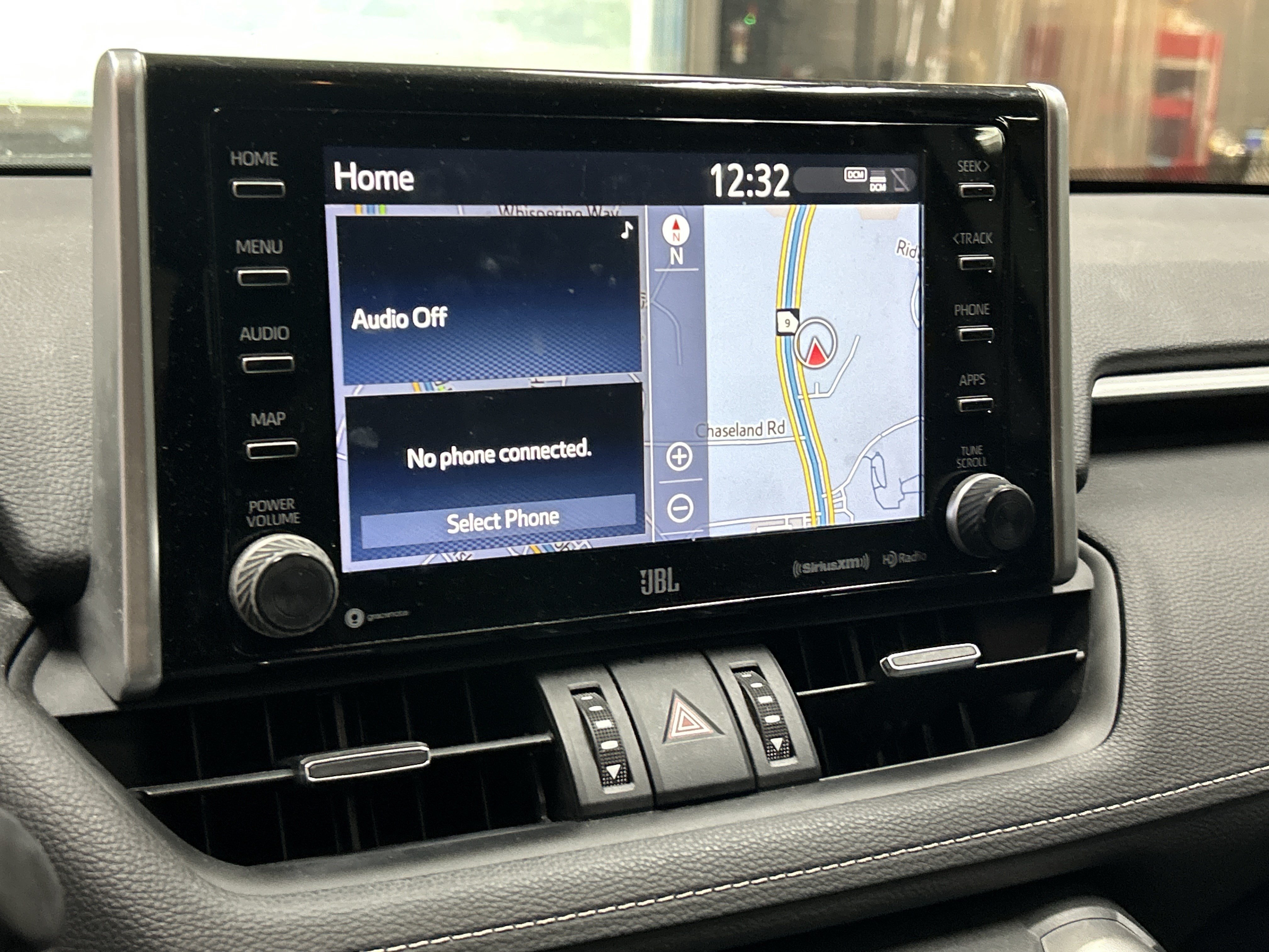 Used 2019 Toyota RAV4 Limited FWD image 10