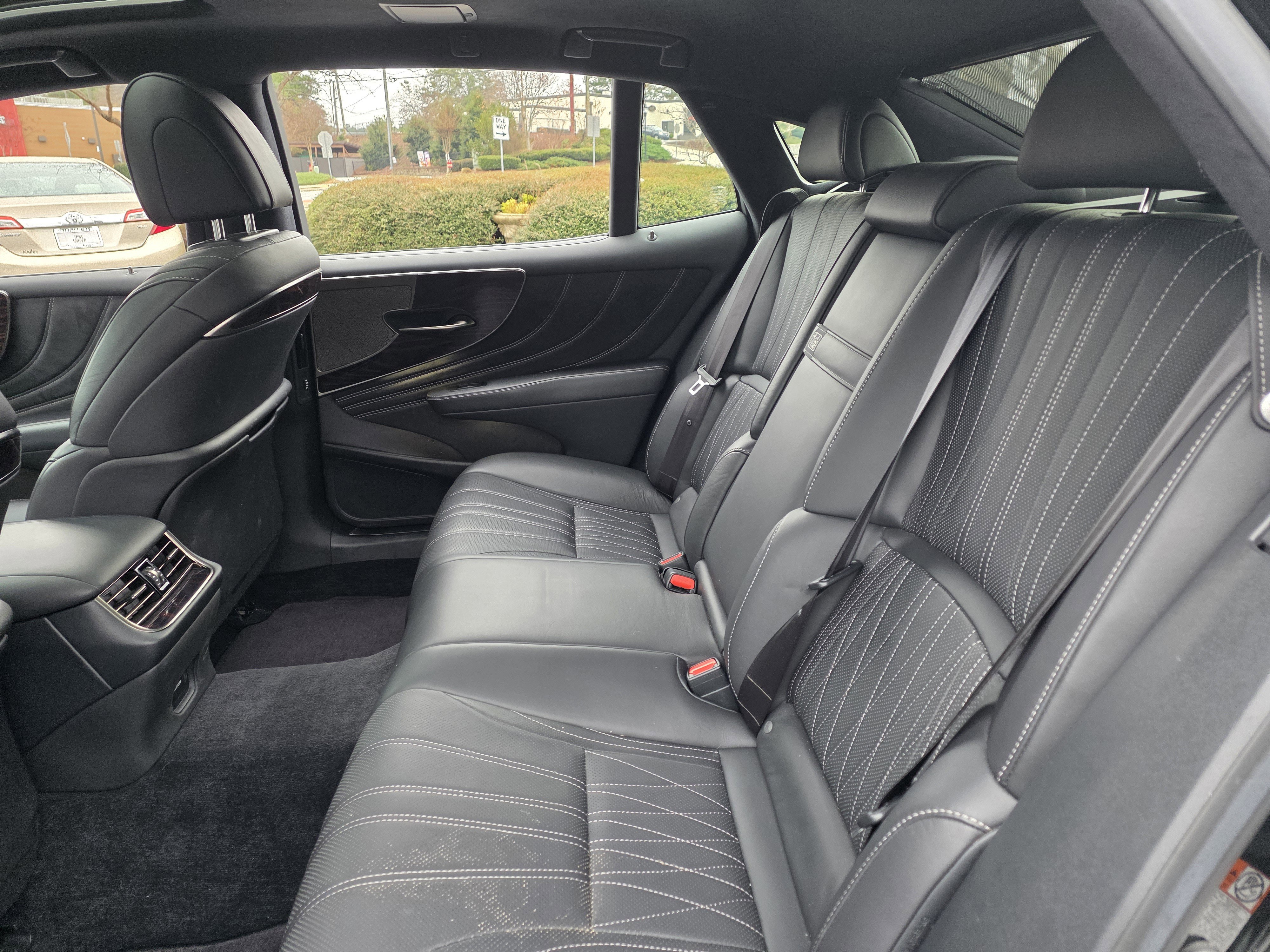 Used 2018 Lexus LS 500 image 27