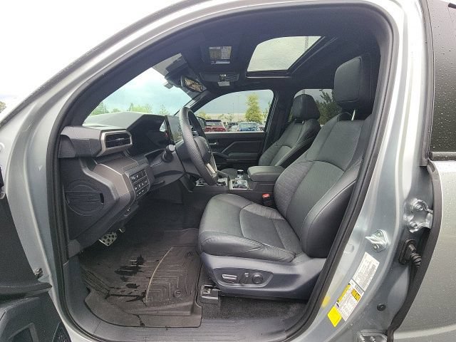 Used 2024 Toyota Tacoma TRD Sport w/ TRD Sport Premium Package AWD/4WD image 33