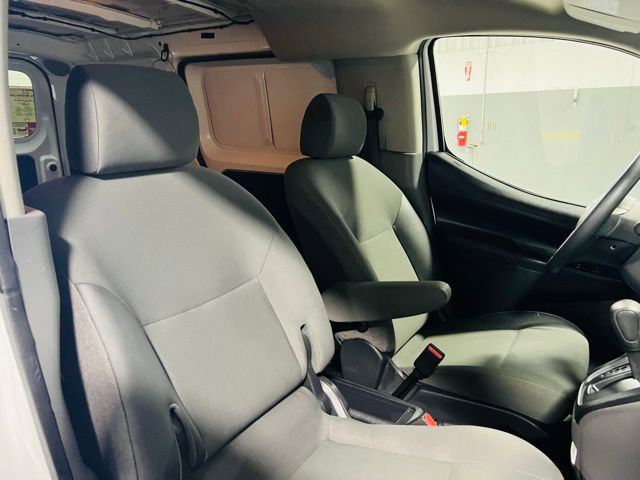 Used 2021 Nissan NV200 SV w/ Back Door Glass Package image 30