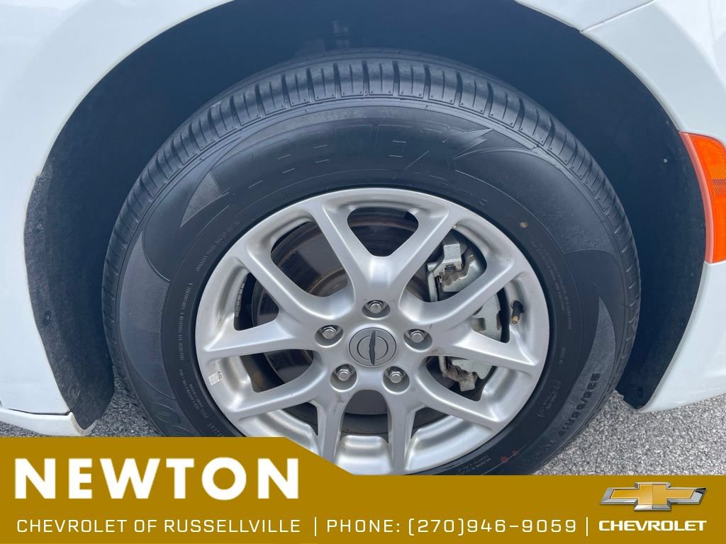 Used 2023 Chrysler Pacifica Touring-L FWD image 47