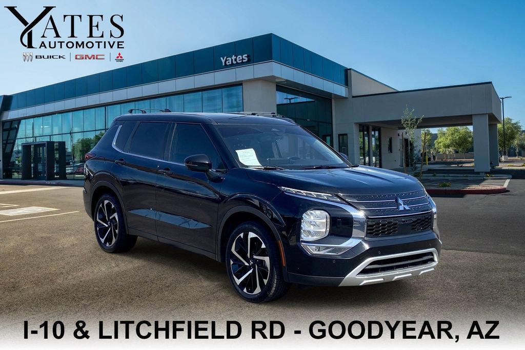 Used 2023 Mitsubishi Outlander SE