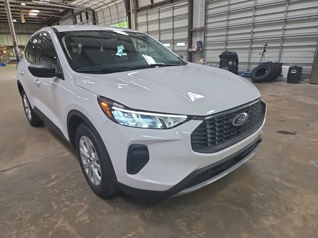 Used 2025 Ford Escape Active FWD image 6