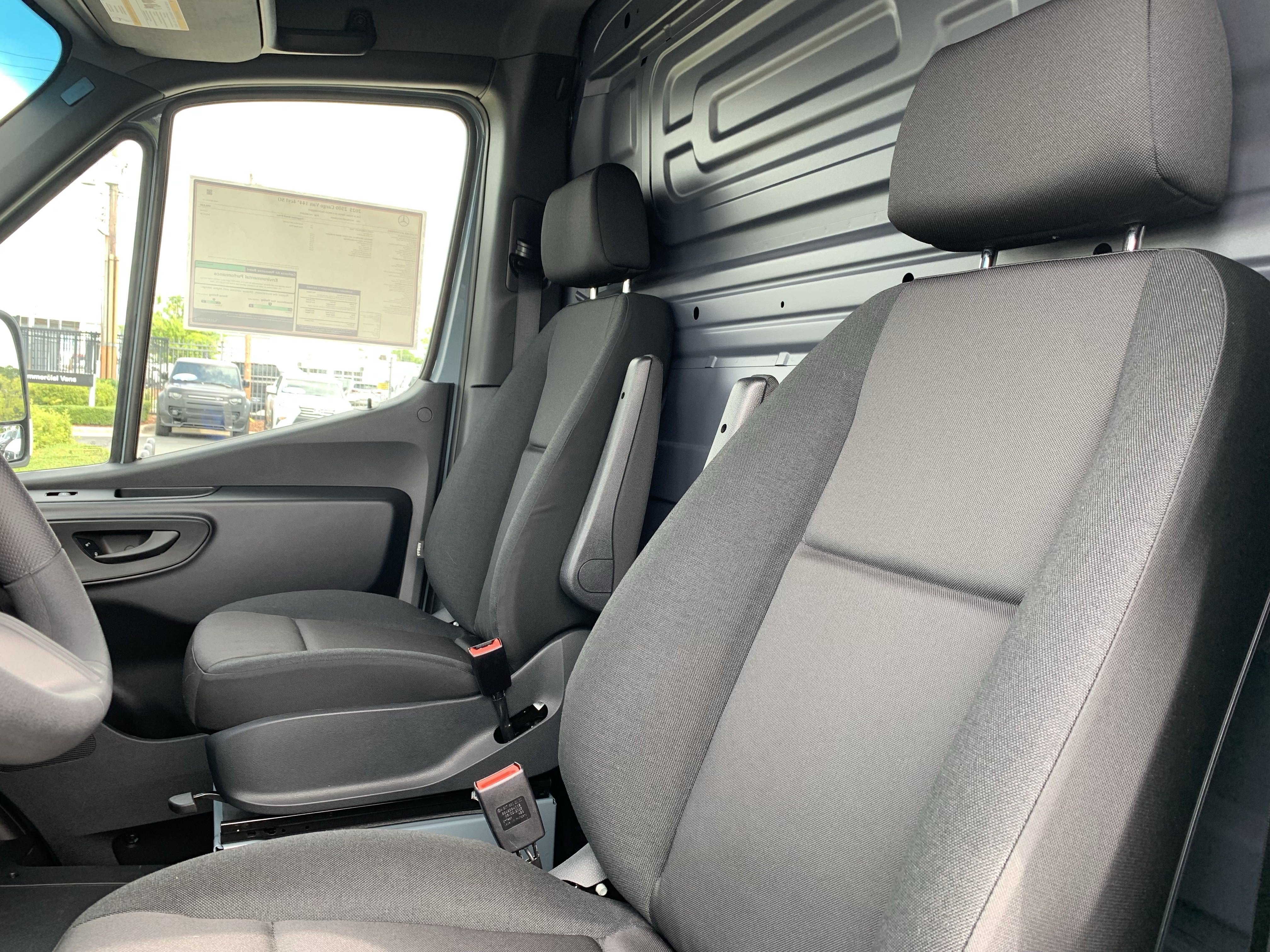New 2025 Mercedes-Benz Sprinter 2500 image 32