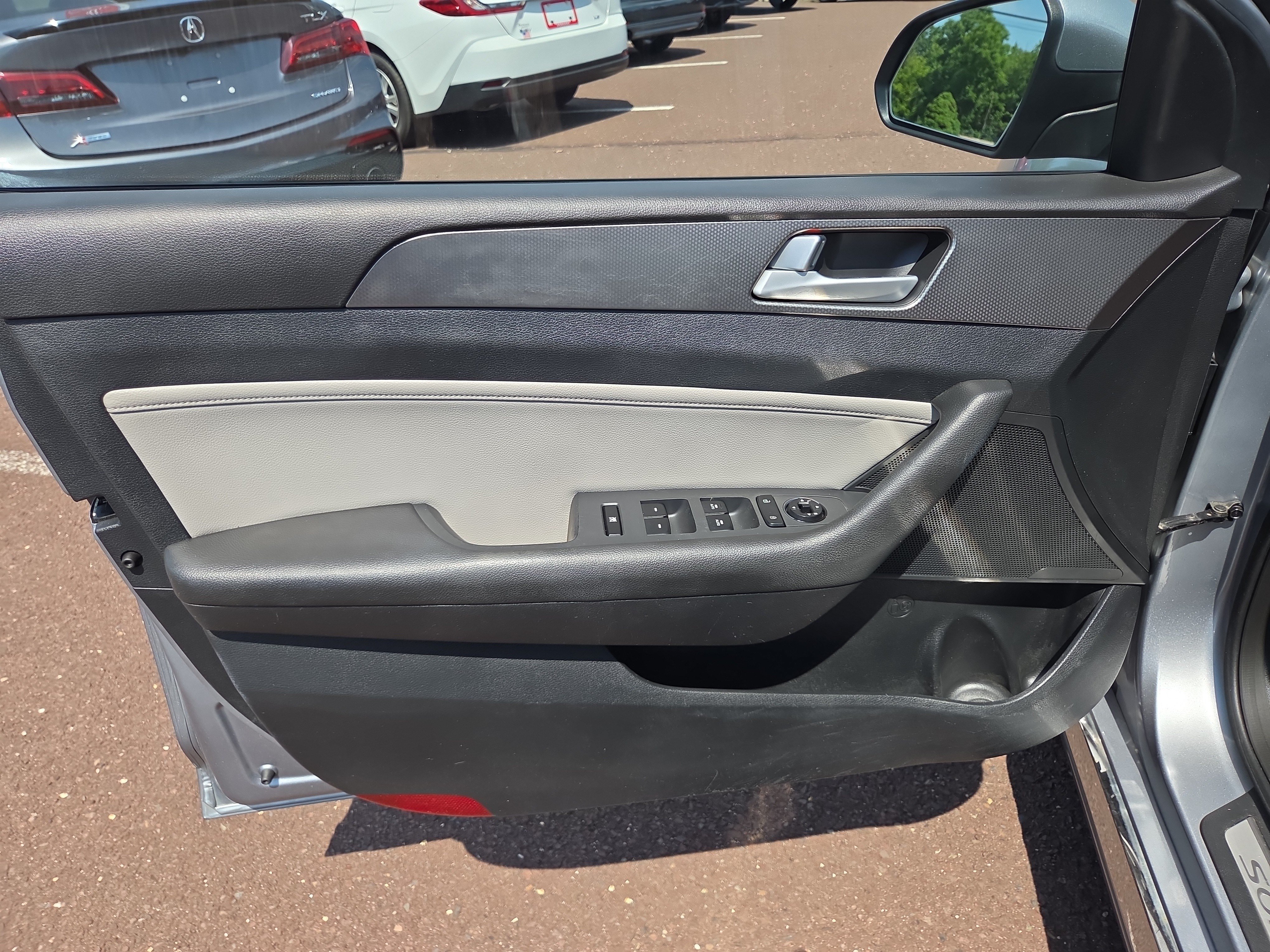 Used 2015 Hyundai Sonata Sport 2.0T FWD image 14