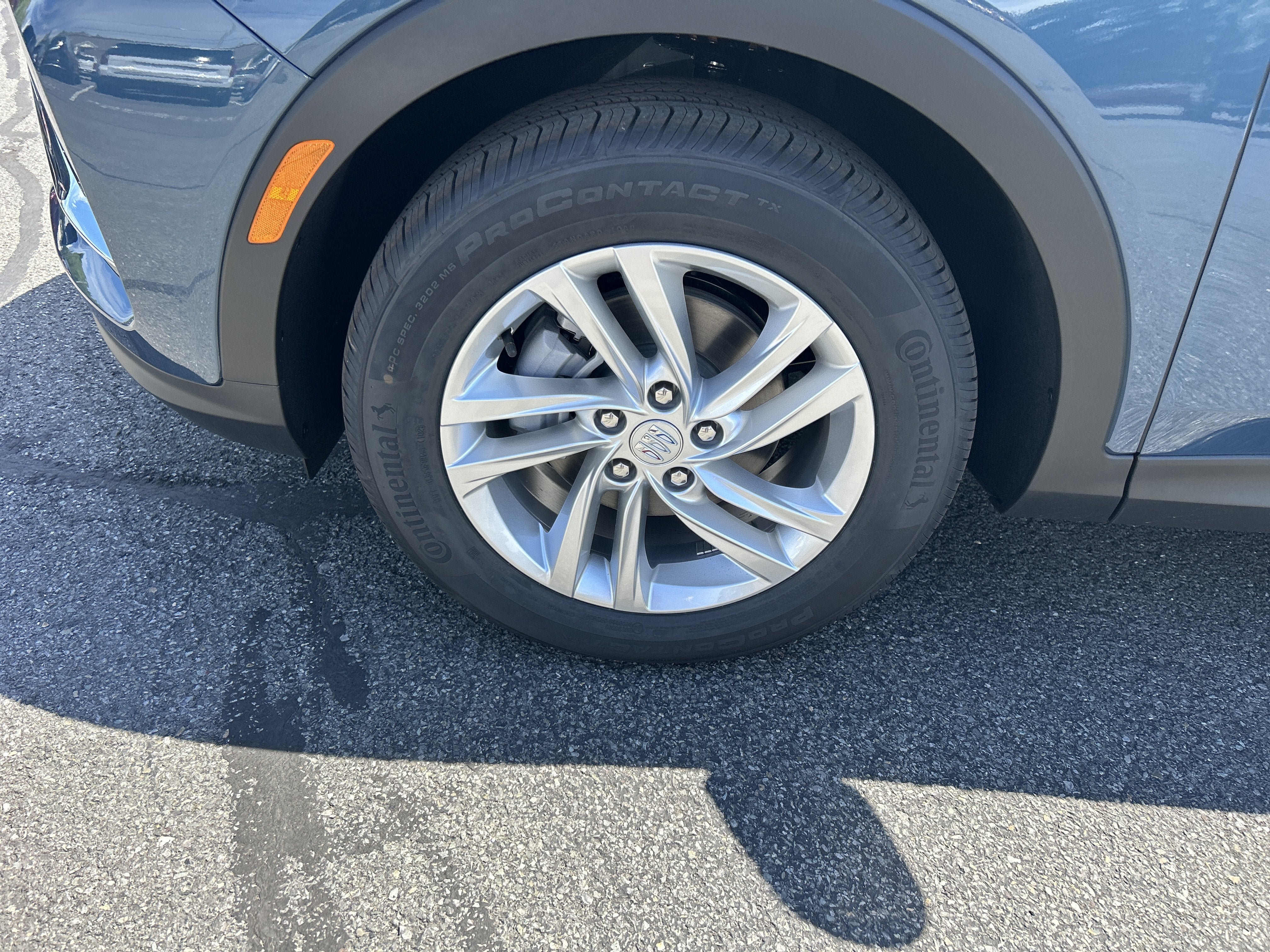 New 2026 Buick Envista Sport Touring w/ Convenience I Package FWD image 3