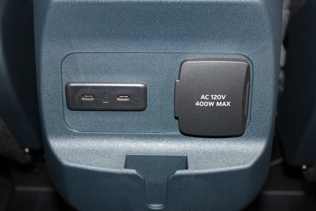 New 2025 Ford Maverick XLT w/ XLT Luxury Package image 32