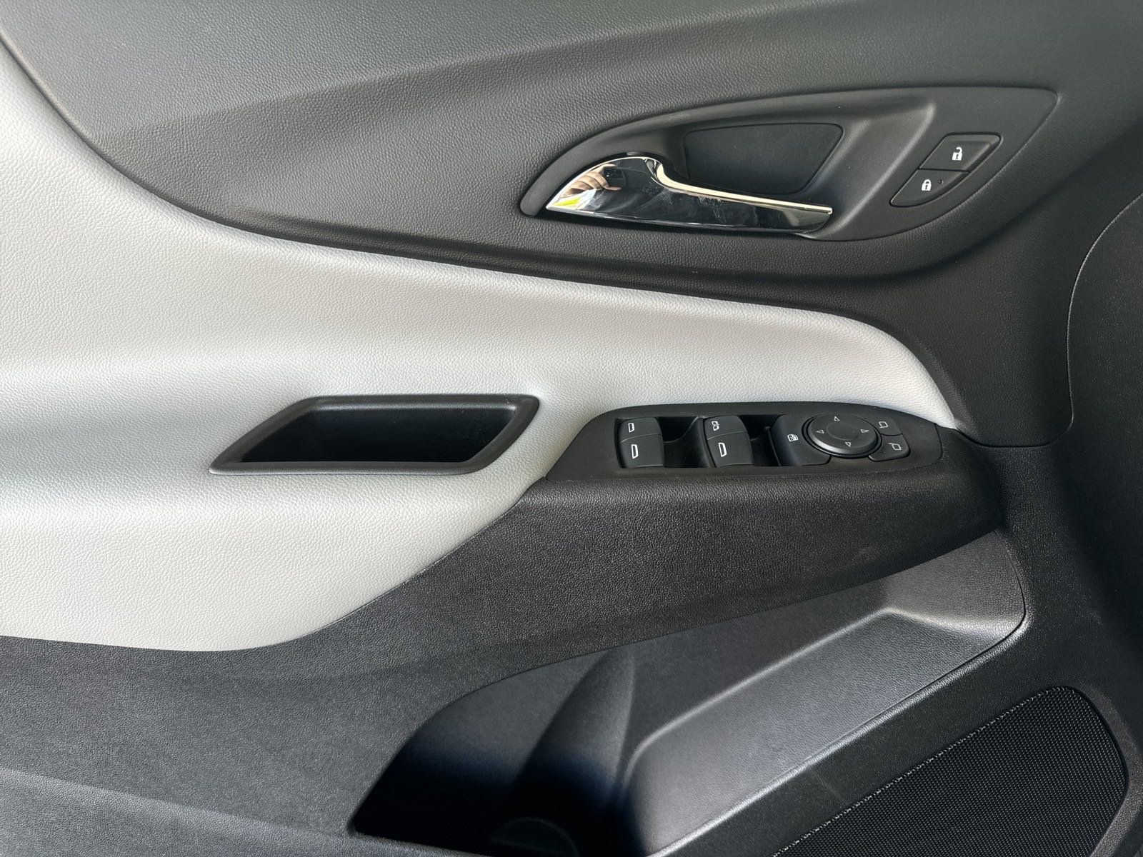 New 2024 Chevrolet Equinox LS w/ LS Convenience Package image 10