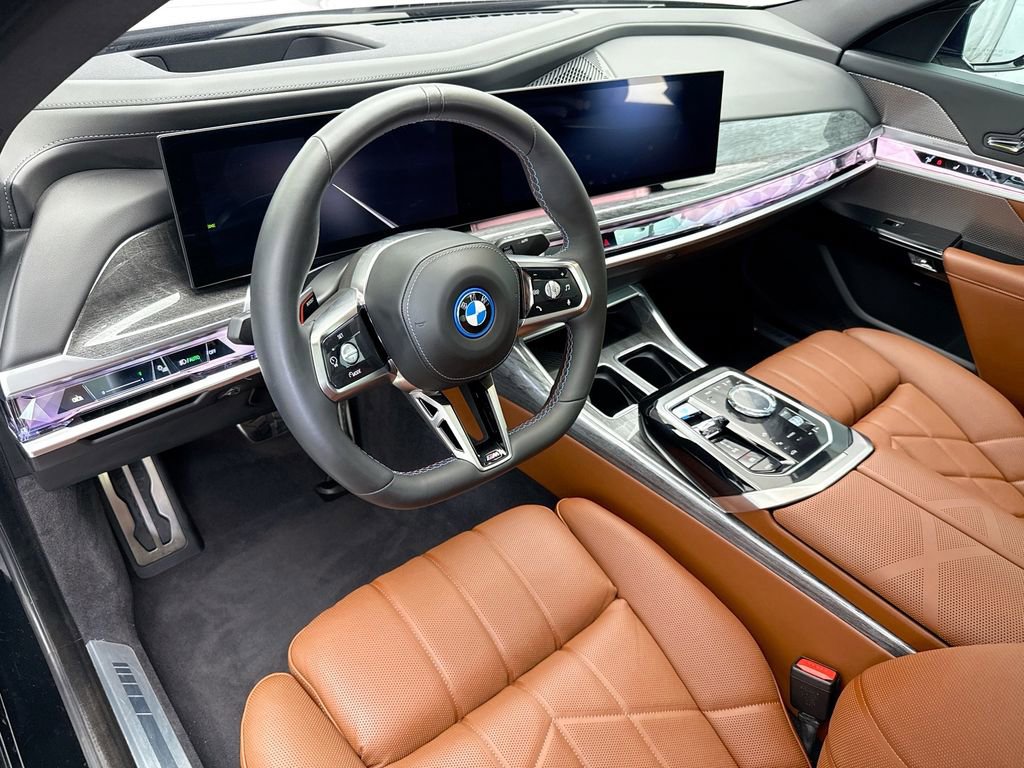 Certified 2024 BMW i7 M70 w/ Executive Package image 9
