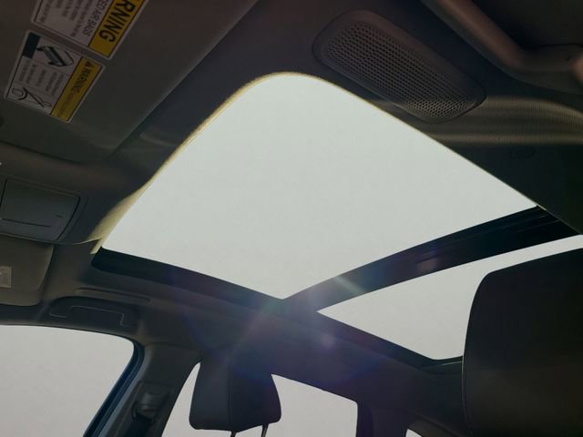 Used 2025 Acura MDX w/ Technology Package image 25