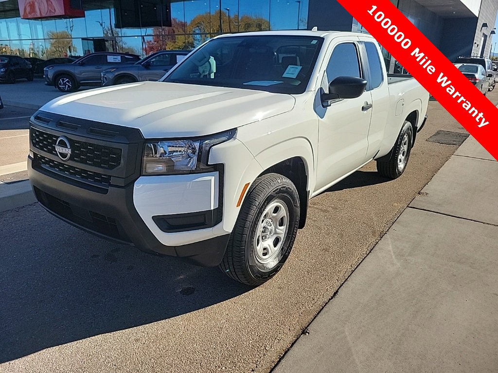 Used 2025 Nissan Frontier S image 3