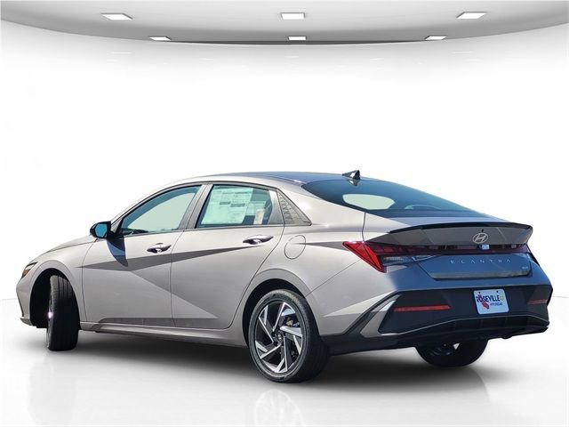 New 2025 Hyundai Elantra SEL image 6