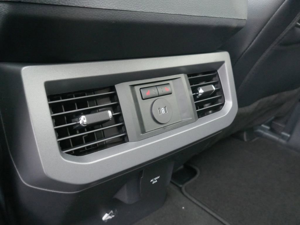 New 2026 Ford F350 Lariat image 16