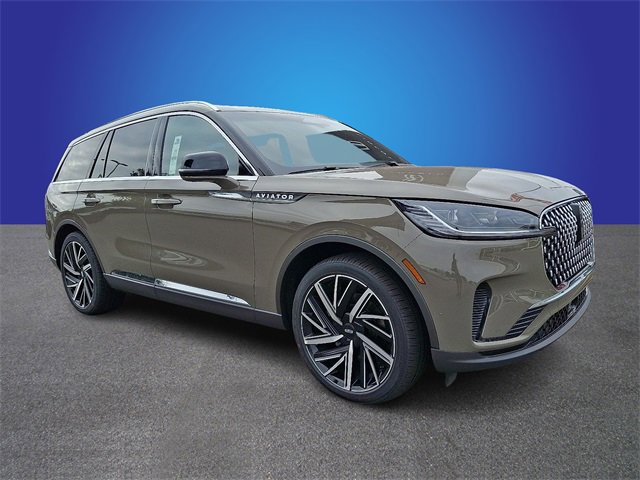 New 2025 Lincoln Aviator Reserve w/ Equipment Group 201A image 2