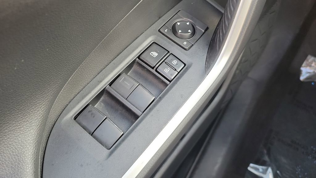 Used 2021 Toyota RAV4 TRD Off-Road w/ TRD Off-Road Weather Package image 24