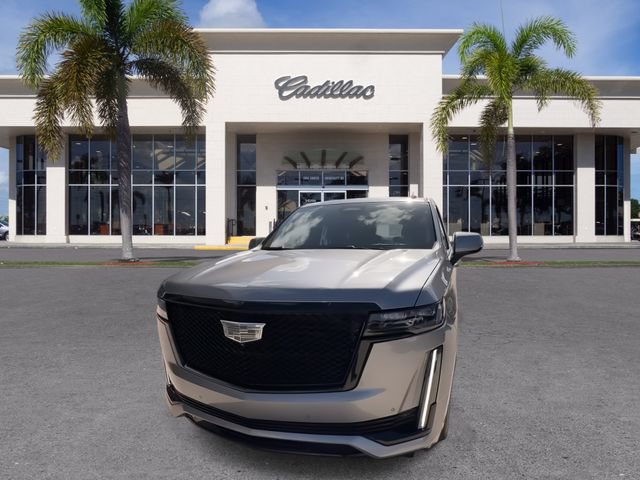 Certified 2023 Cadillac Escalade Sport Platinum w/ LPO, ONYX Package AWD/4WD image 5