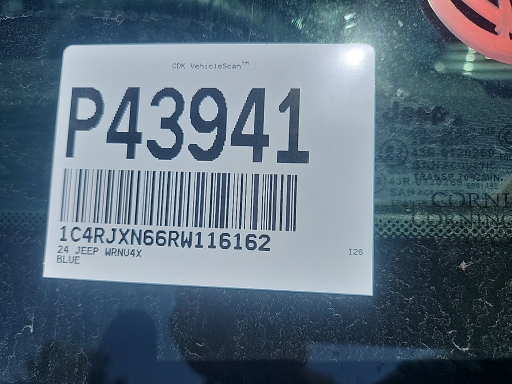 Used 2024 Jeep Wrangler Unlimited AWD/4WD image 5
