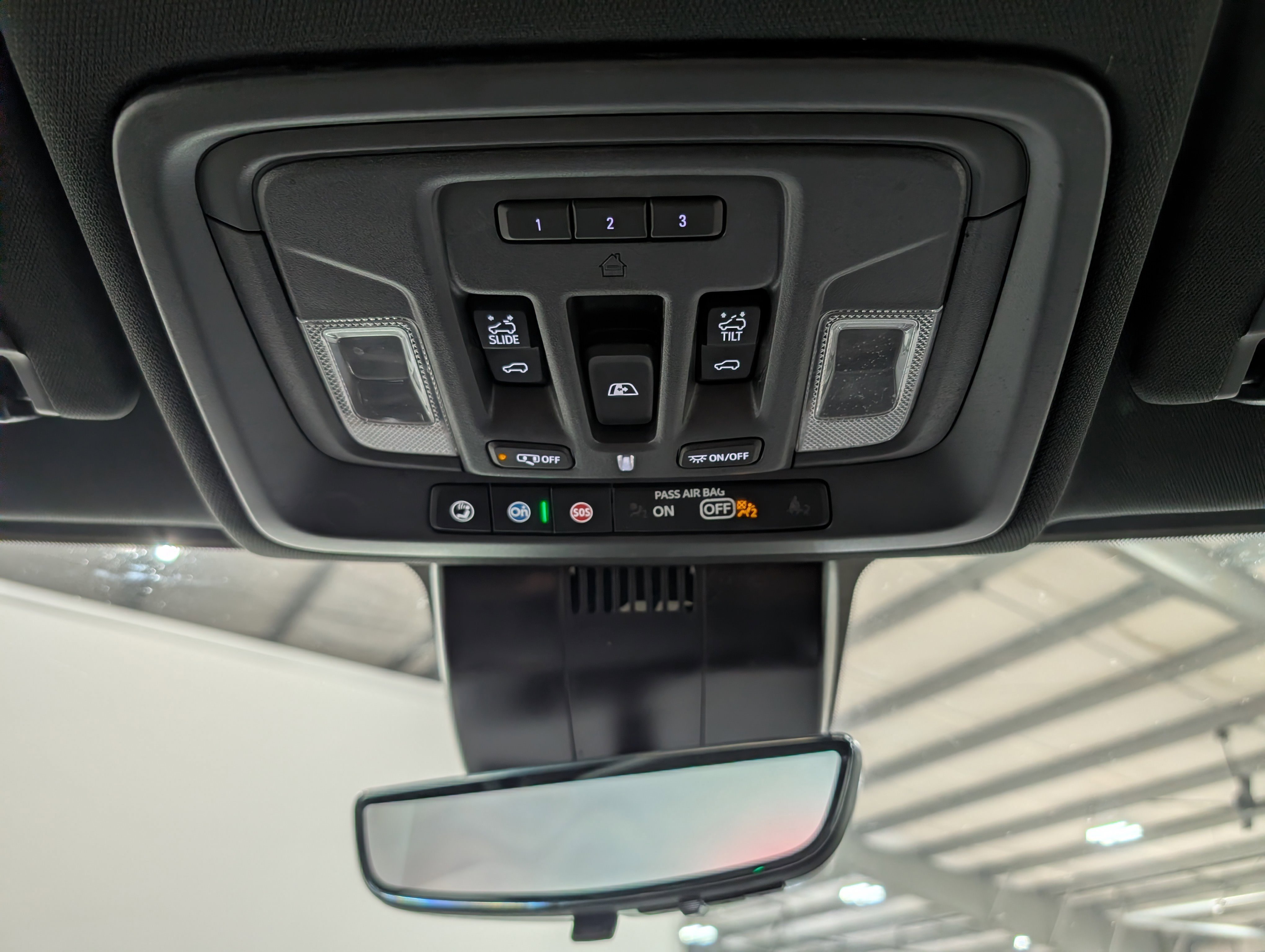 Used 2025 GMC Sierra 3500 AT4 w/ AT4 Premium Plus Package image 28