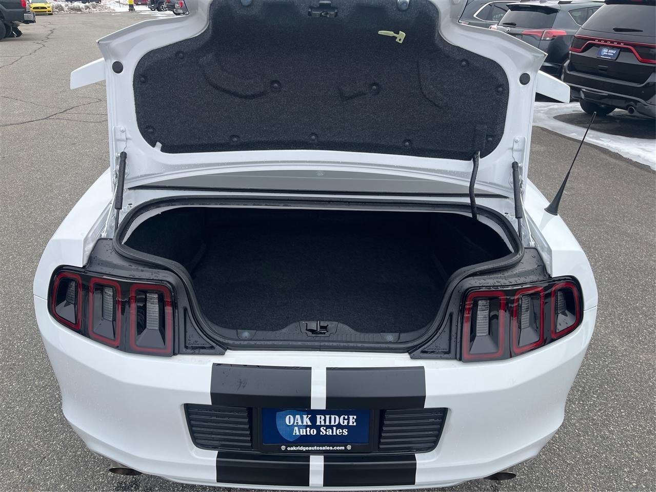 Used 2014 Ford Mustang GT RWD image 13