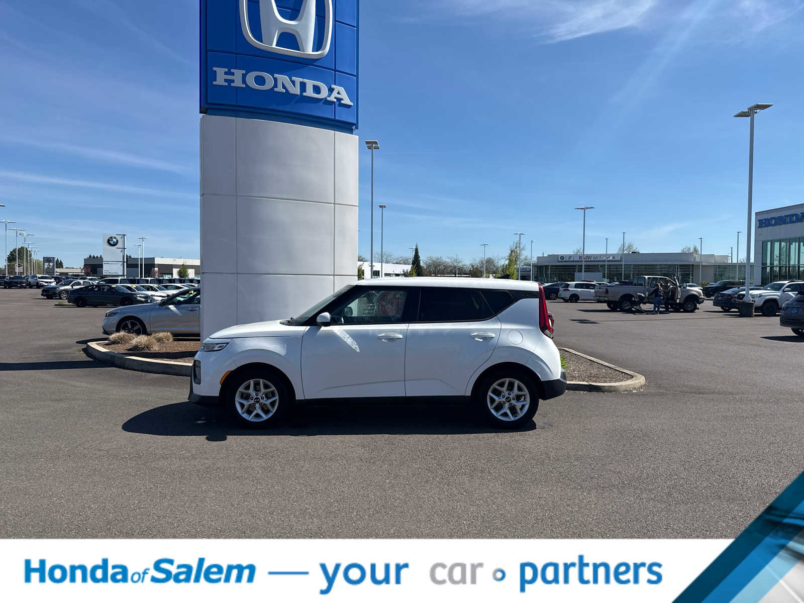 Used 2020 Kia Soul S FWD image 3