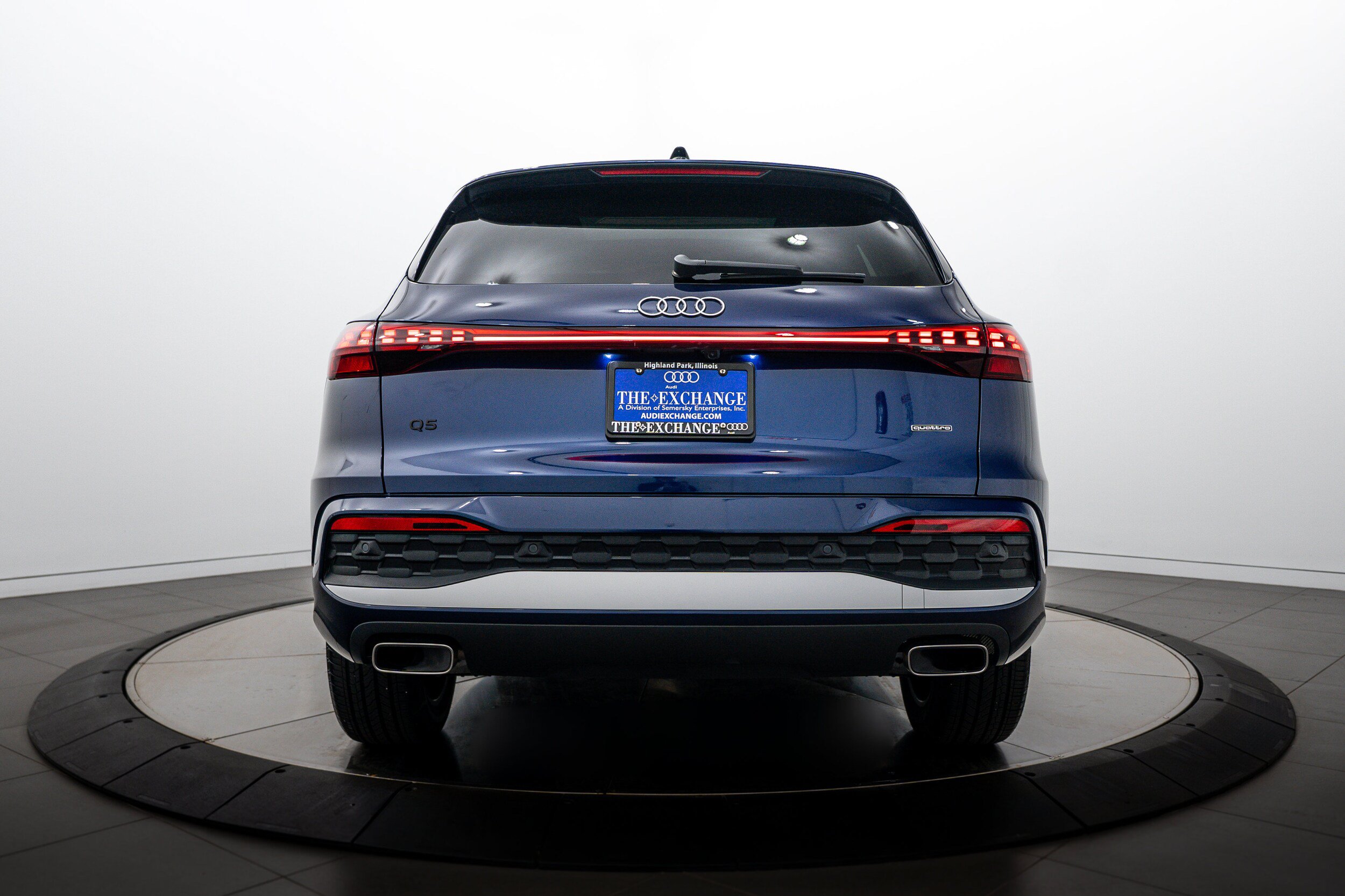 Used 2025 Audi Q5 Premium w/ Convenience Package AWD/4WD image 21
