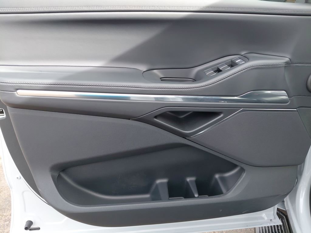 New 2026 Lincoln Navigator L Premier image 11