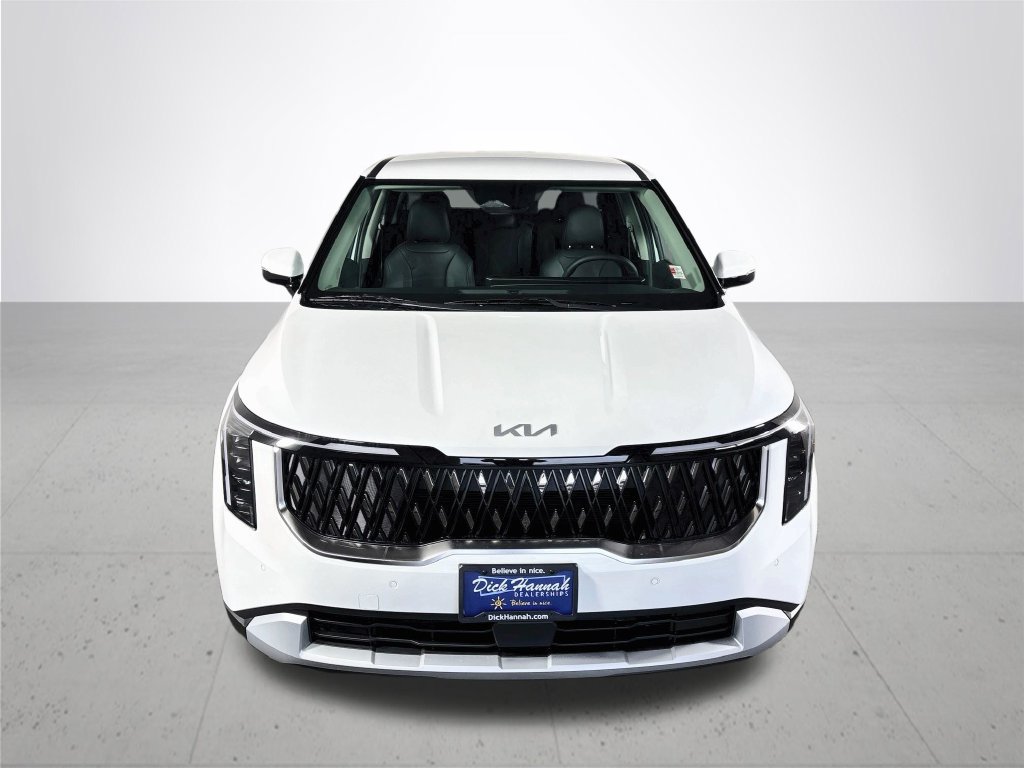 New 2027 Kia Carnival FWD image 3