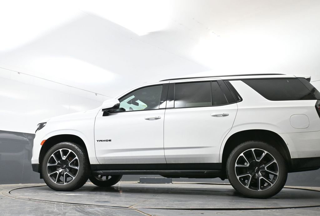 Used 2021 Chevrolet Tahoe RST w/ Luxury Package AWD/4WD image 30