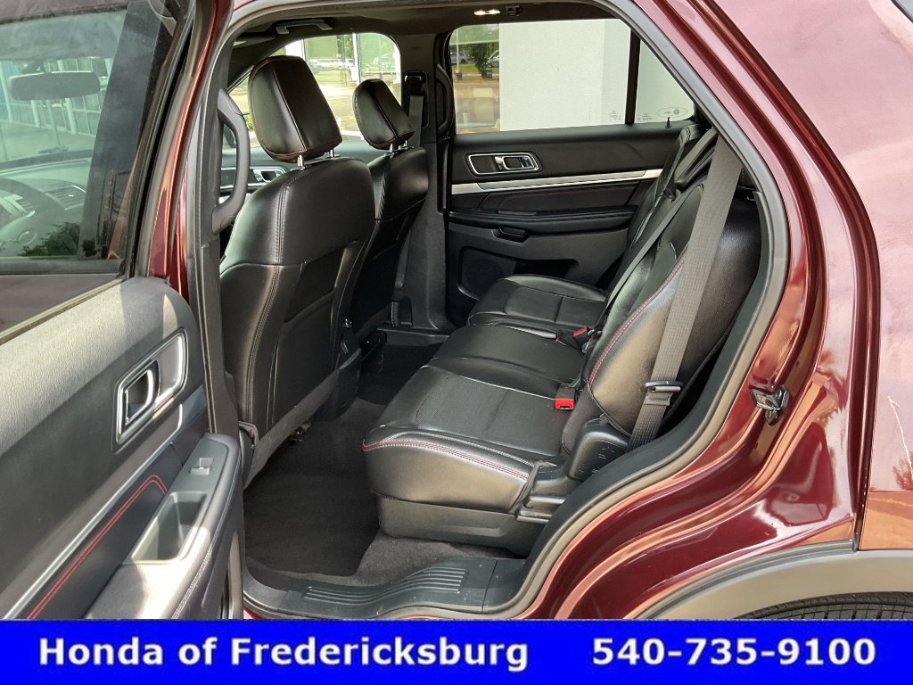 Used 2018 Ford Explorer Sport AWD/4WD image 28