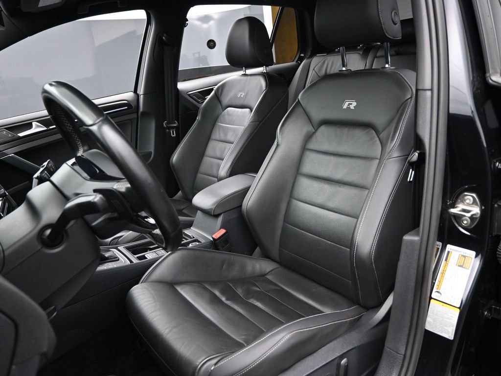 Used 2015 Volkswagen Golf R 4-Door image 24