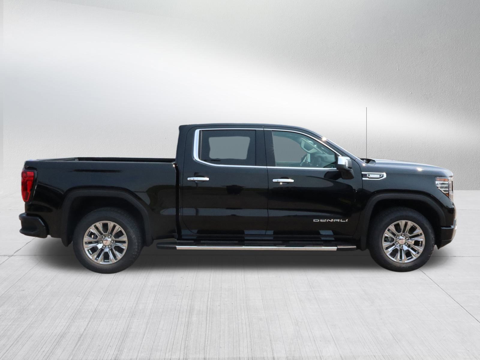 New 2026 GMC Sierra 1500 Denali w/ Technology Package image 8