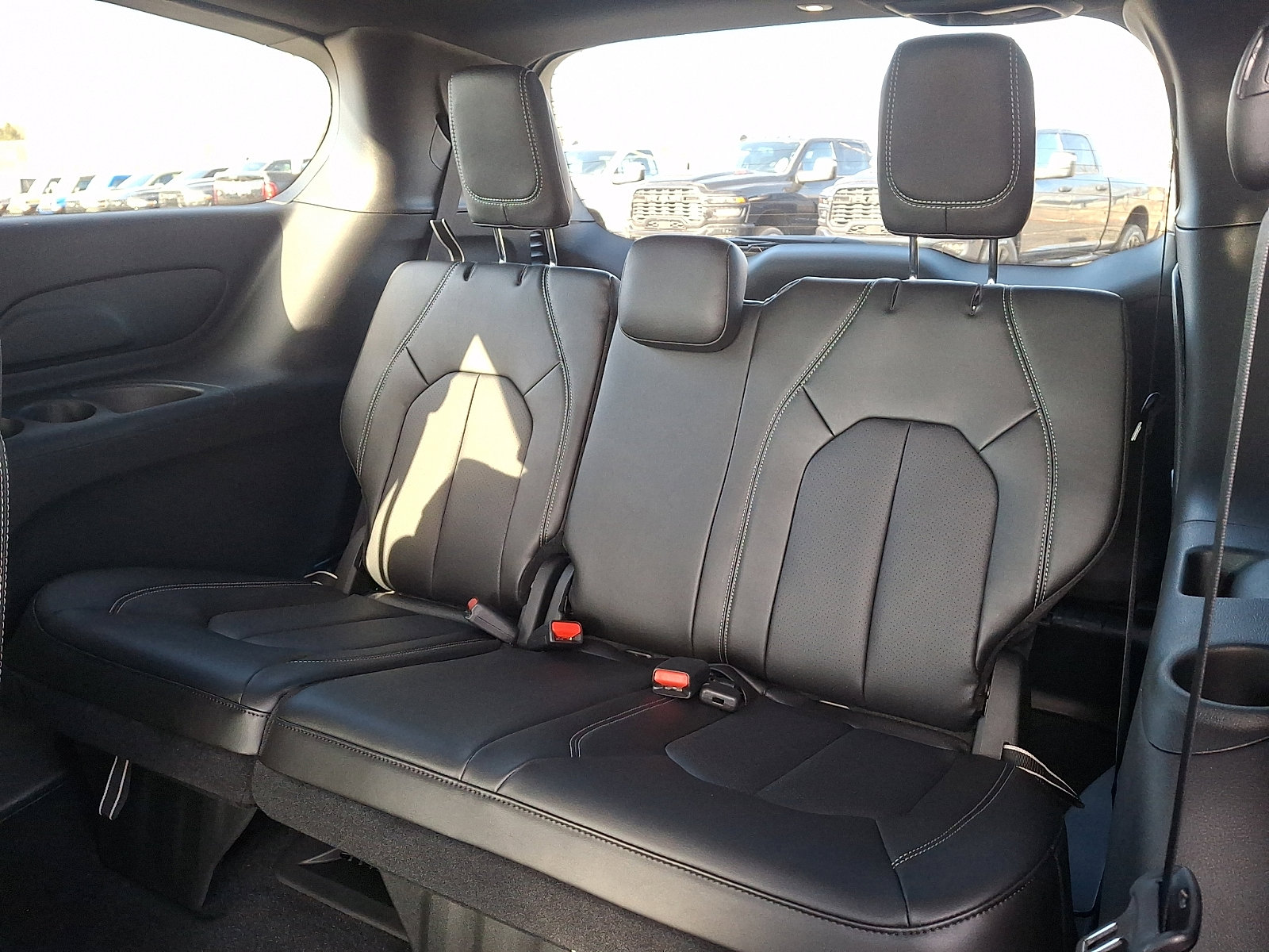 New 2026 Chrysler Voyager LX image 8