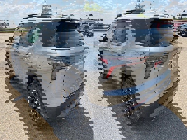 New 2025 Chevrolet Equinox ACTIV w/ Convenience Package III image 5