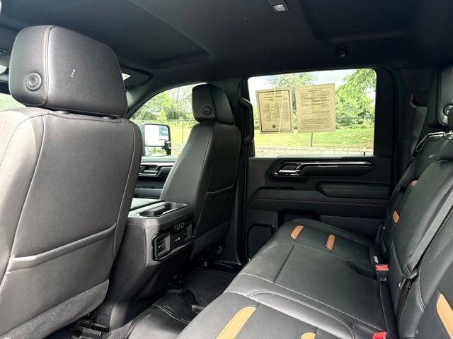Used 2024 GMC Sierra 2500 AT4 w/ Technology Package AWD/4WD image 28