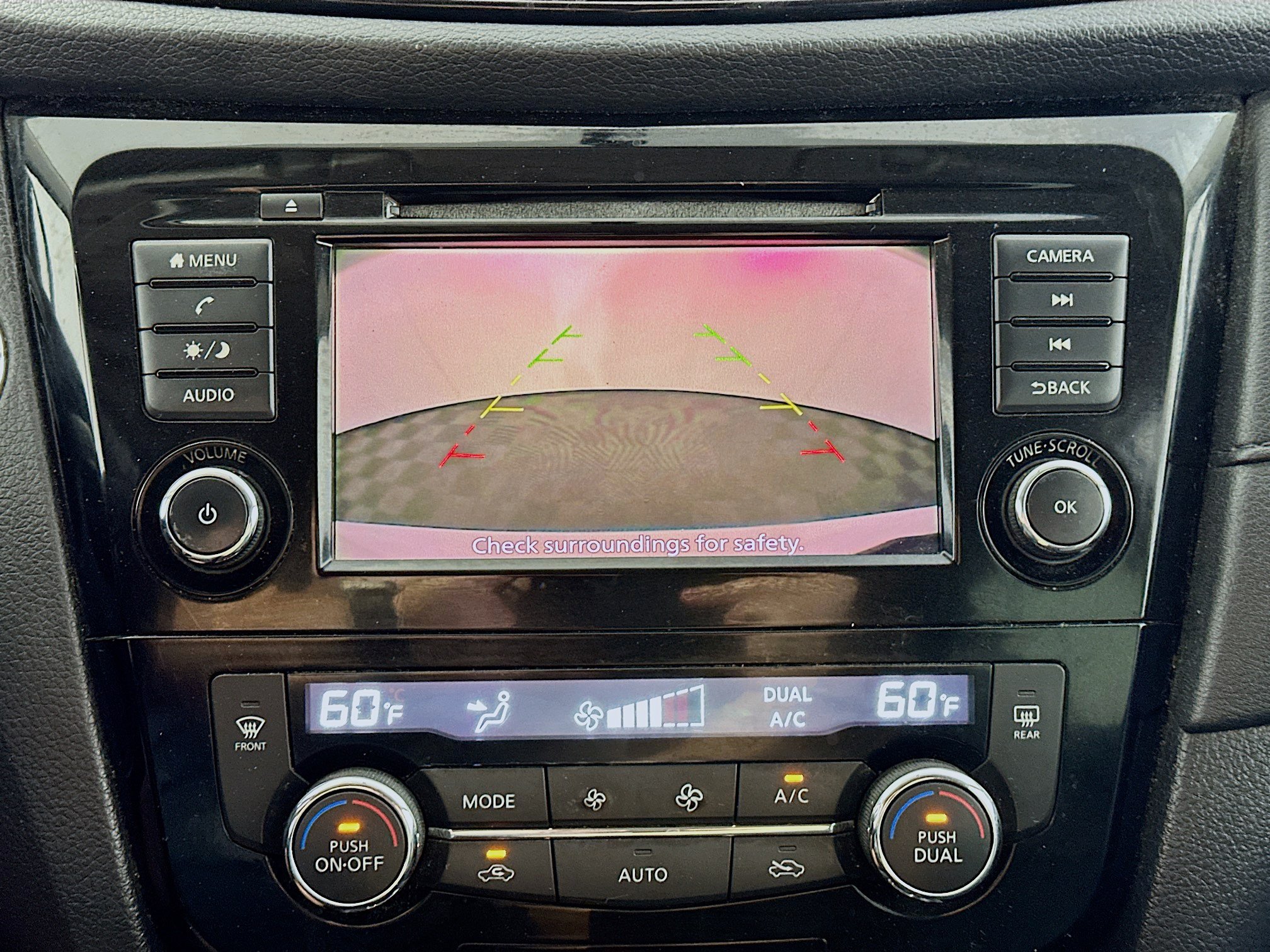 Used 2018 Nissan Rogue SV FWD image 21