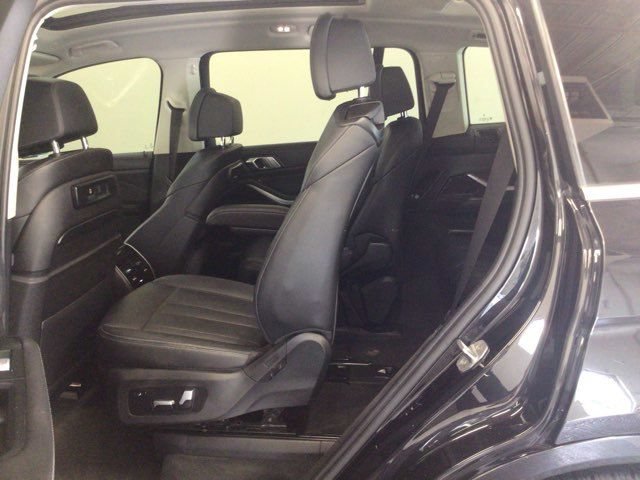 Used 2020 BMW X7 xDrive40i w/ Luxury Seating Package AWD/4WD image 25