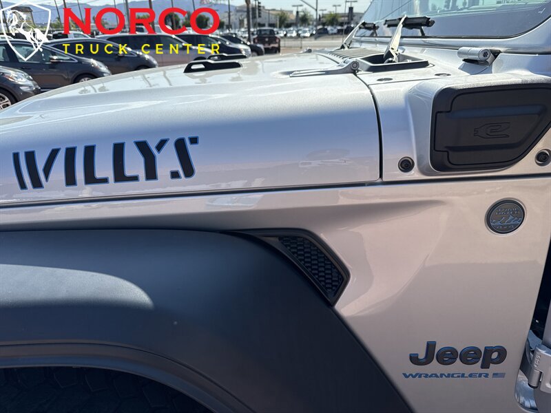 Used 2023 Jeep Wrangler Unlimited w/ Cold Weather Group AWD/4WD image 23