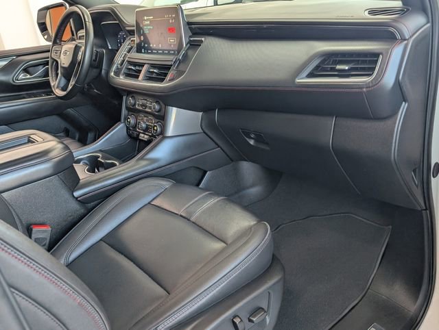 Used 2023 Chevrolet Suburban RST AWD/4WD image 16